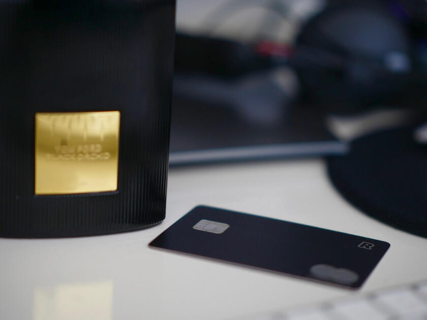 4 Reasons Why You Should Always Use Your Credit Card Before Your Debit Card