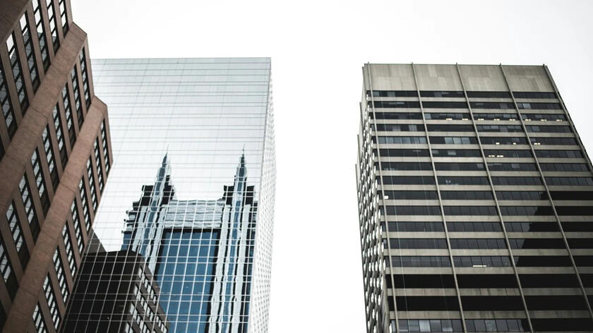 Using the Price-to-Earnings Ratio: A Key Metric Explained