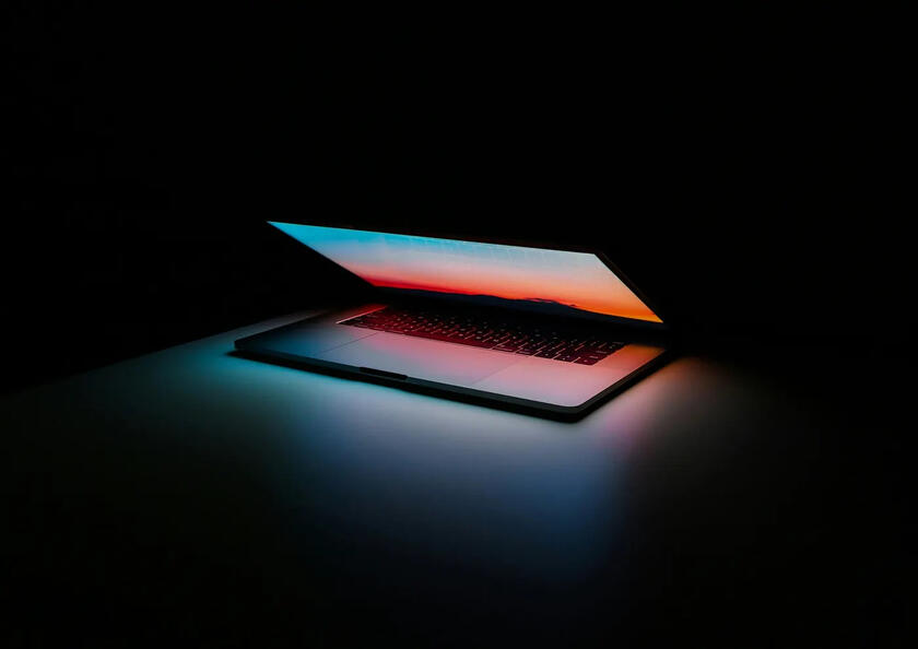 How to Use Technology to Simplify Your Budgeting and Save More