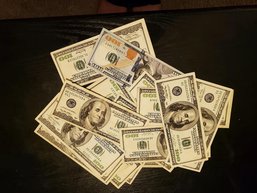 7 Money Habits That Quietly Change Your Financial Life